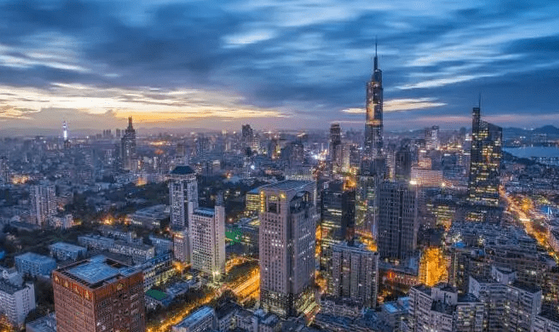 十一楼市观察｜到访暴增，凌晨熬夜看房！南京有房企宣称热销12亿